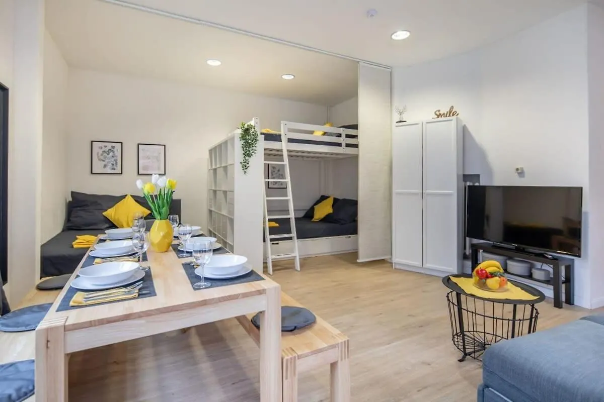 Studio Family Loft Self Checkin Street Parking Hamburg Apartment